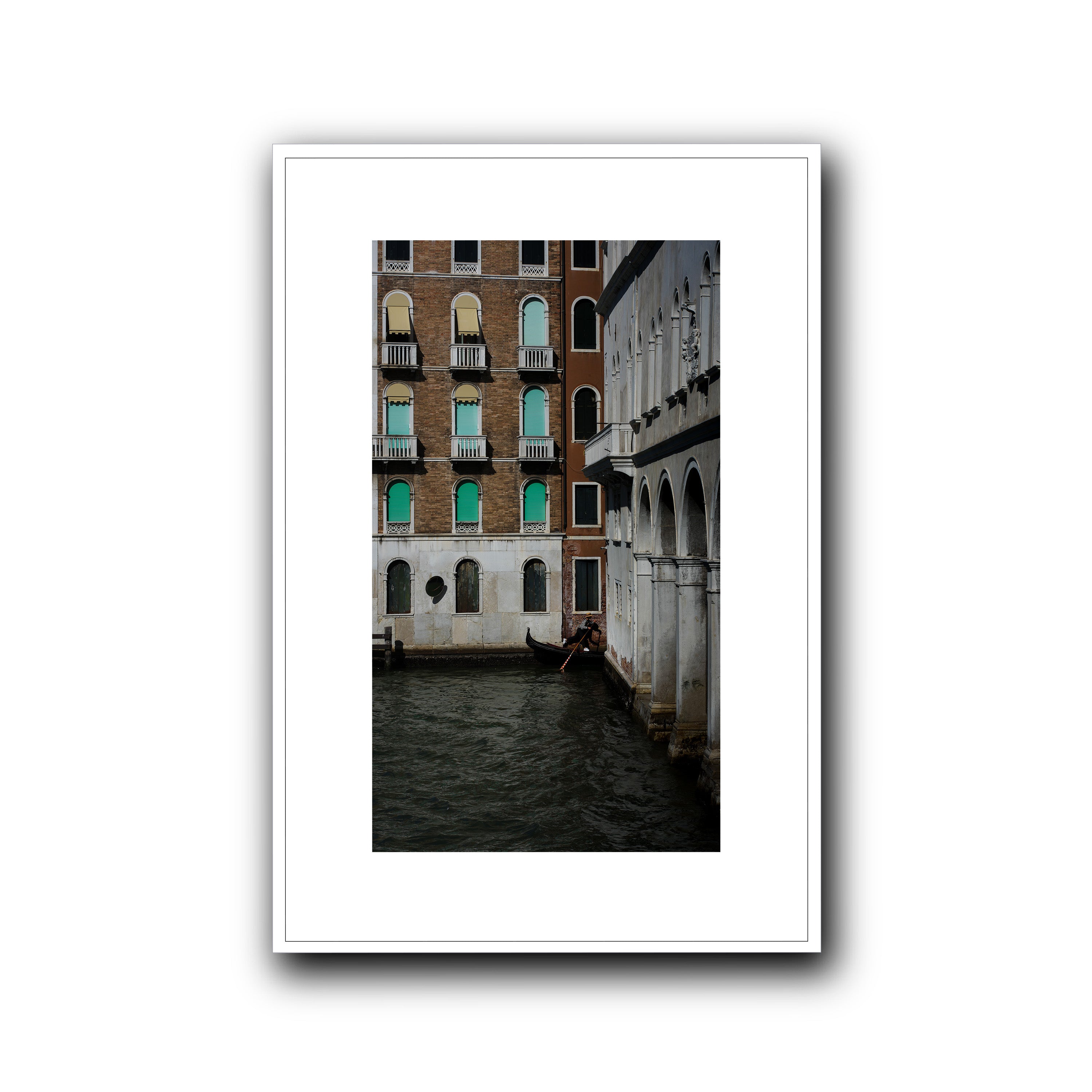 Between Two Facades, Venice