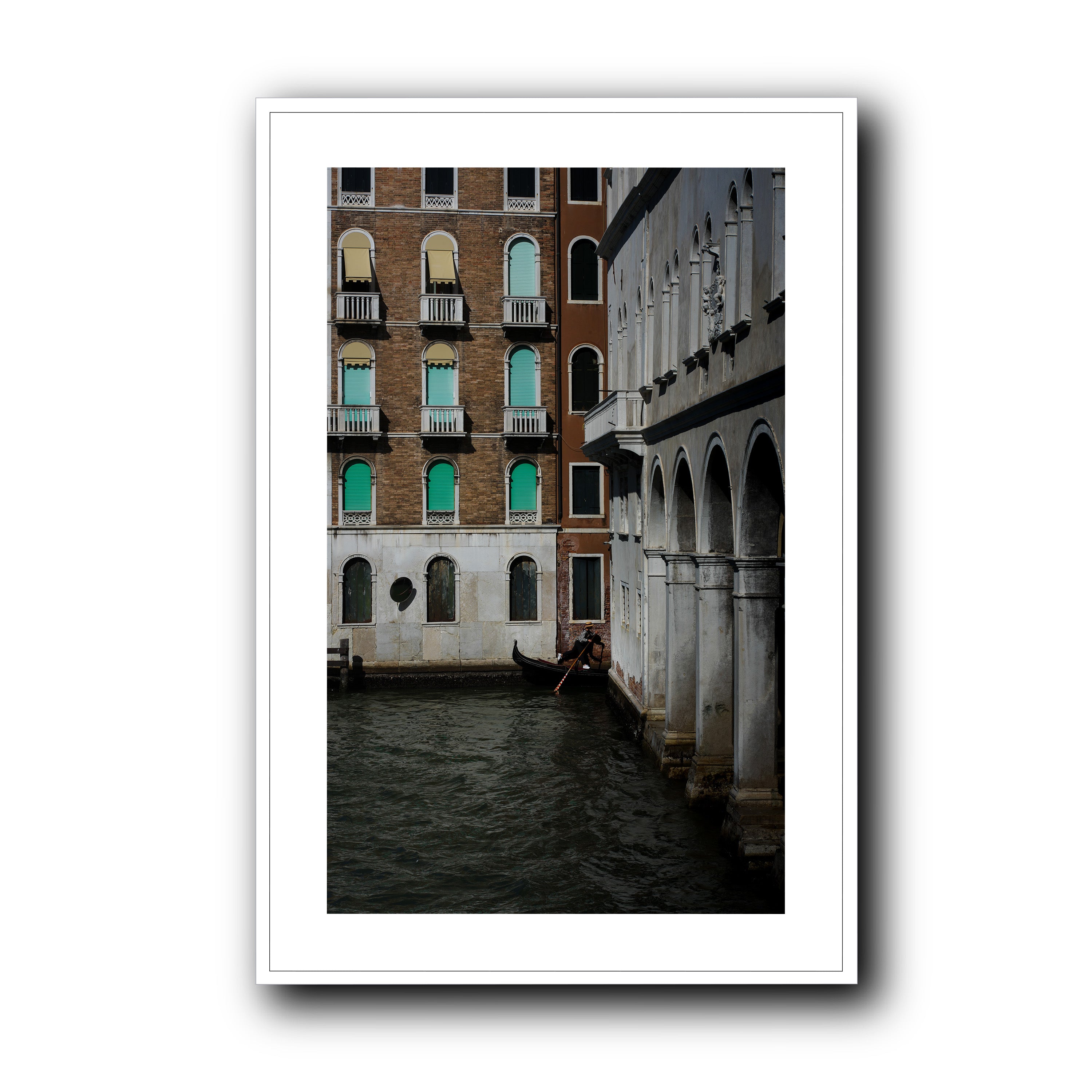 Between Two Facades, Venice